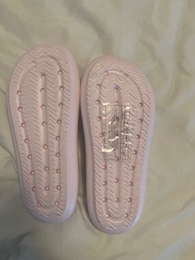 Pale Pink Bubble-Pattern Slide Sandals